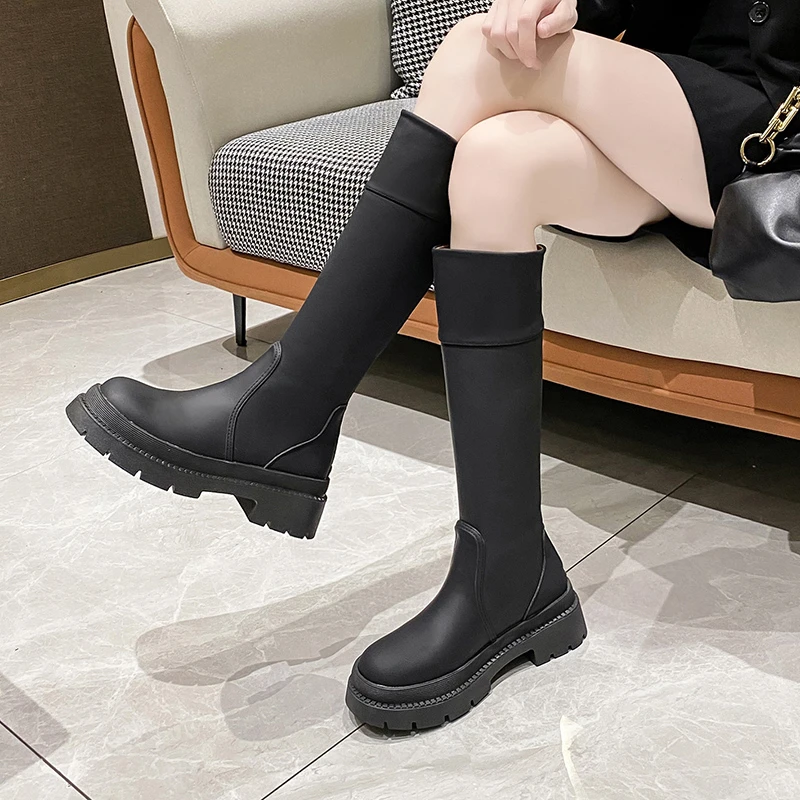 

Дизайнерские женские длинные сапоги, зимняя обувь для женщин, теплые сапоги до колена на низком каблуке, модные сапоги на платформе, женская...