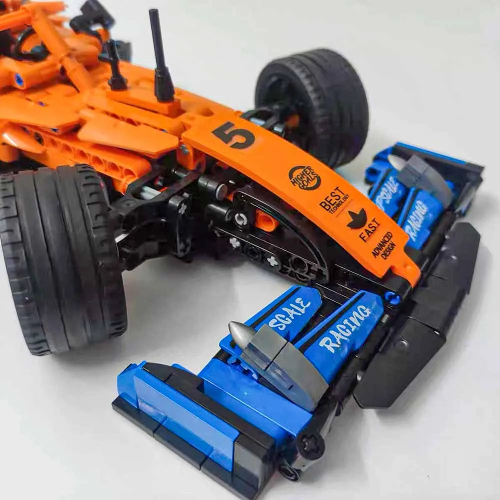 Высокотехнологичный гоночный автомобиль Formula 1 Moc 42141 супергоночный конструктор F1