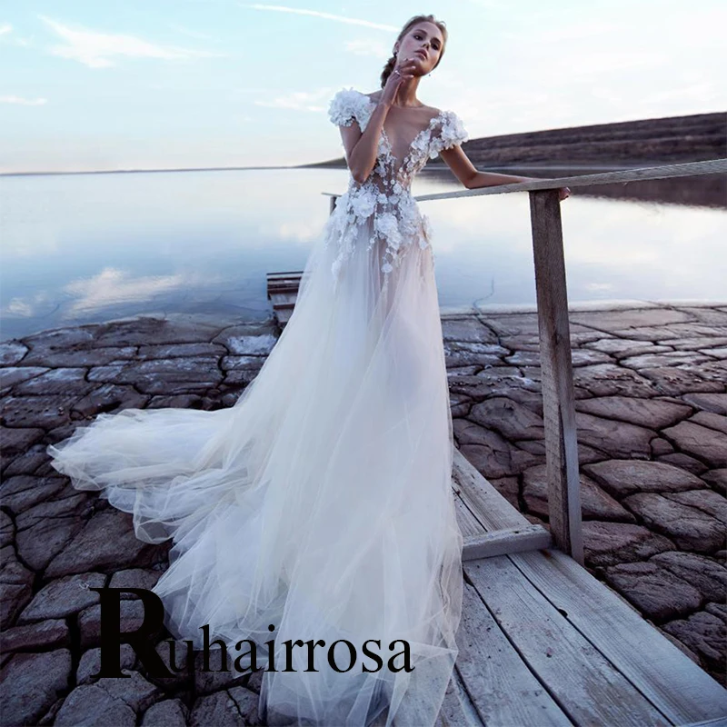 

Luxury Exquisite Scoop Ruhair Wedding Dresses Tulle Illusion Backless For Women Appliques Lace Robe De Mariée Formal Brides Gown