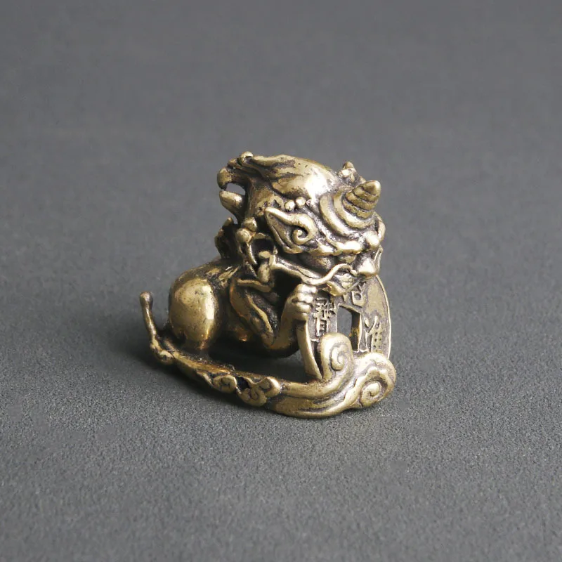 

Antique Brass Lucky Kylin Desktop Ornament Bronze Sculpture Unicorn Wenwan Tea Pet Ornament