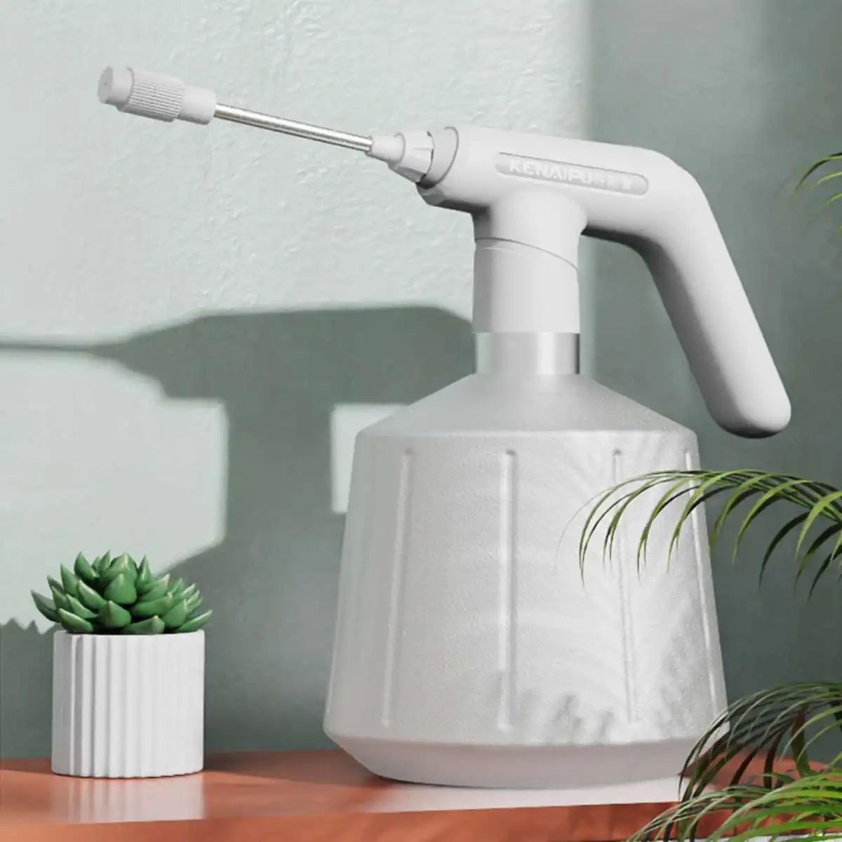 

Youpin Electric Water Sprayer Automatic Spray Bottle USB Electric Watering Can Machine Fogger Hand 2L Watering Garden Tool