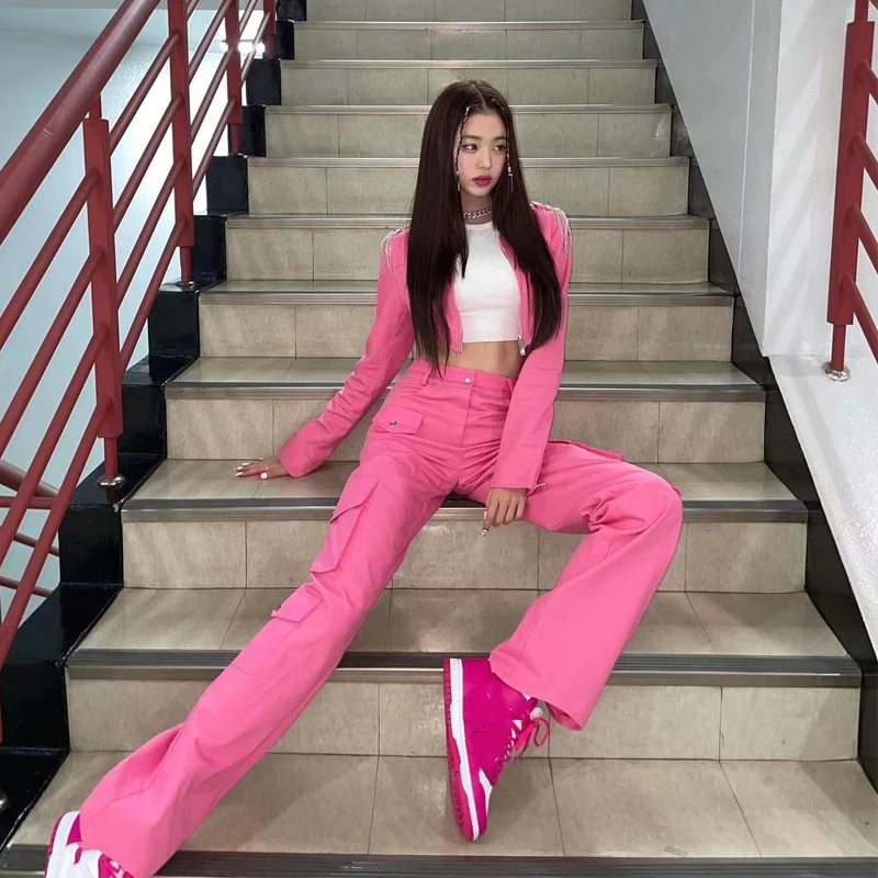 Новые сценические сексуальные женские укороченные топы Kpop брюки-карго костюм