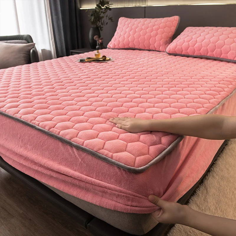 

Thick Quilted Plush Double Bed Fitted Sheet Couple Mattress Cover Winter Warm Soft Elastic Velvet Bed Linen Bedspread Pad150 180