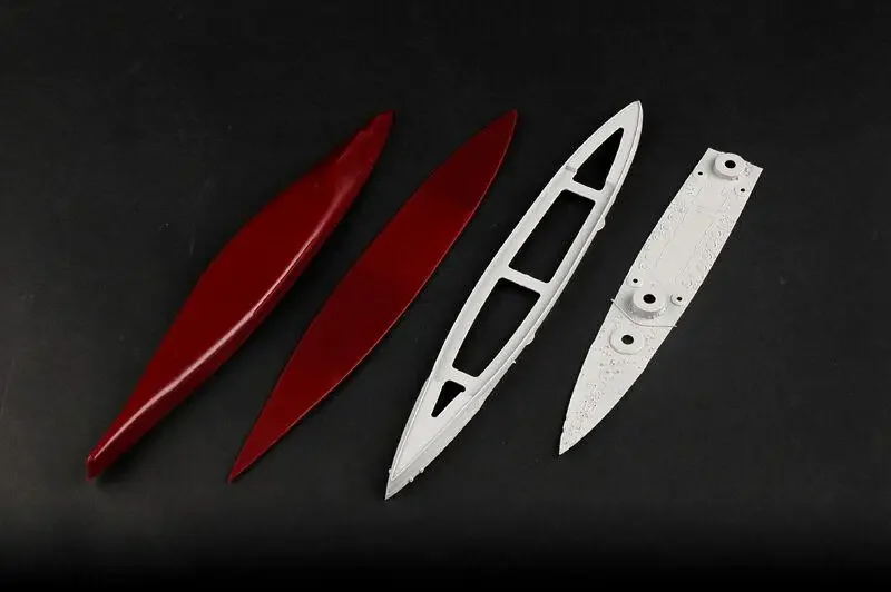 Trumpeter 1/700 05779 Итальянский линкор RN Vittorio Veneto 1940: сборный комплект пластиковой