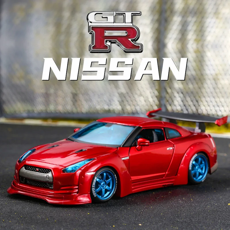 

Maisto 1:24 Nissan GTR 2009 Tokyo Drift Alloy Car Model Diecasts & Toy Vehicles Collect Car Toy Boy Birthday gift