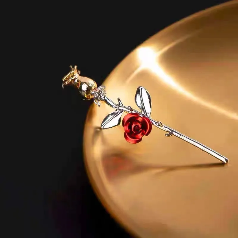 Винтажные эмалевые розы броши