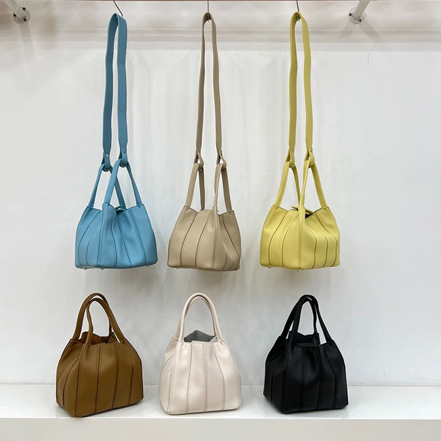 

Брендовые сумки-мешки для женщин, летние новые роскошные дизайнерские винтажные маленькие женские сумки через плечо, однотонные Сумки из и...