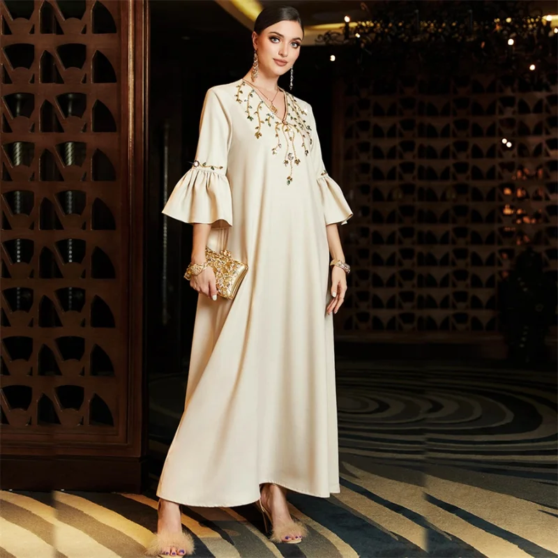 Muslim Woman Dress V-Neck Floral Embroidery Rhinestone Flare Sleeve Elegant Casual Loose Party Robe Dresses For Prom