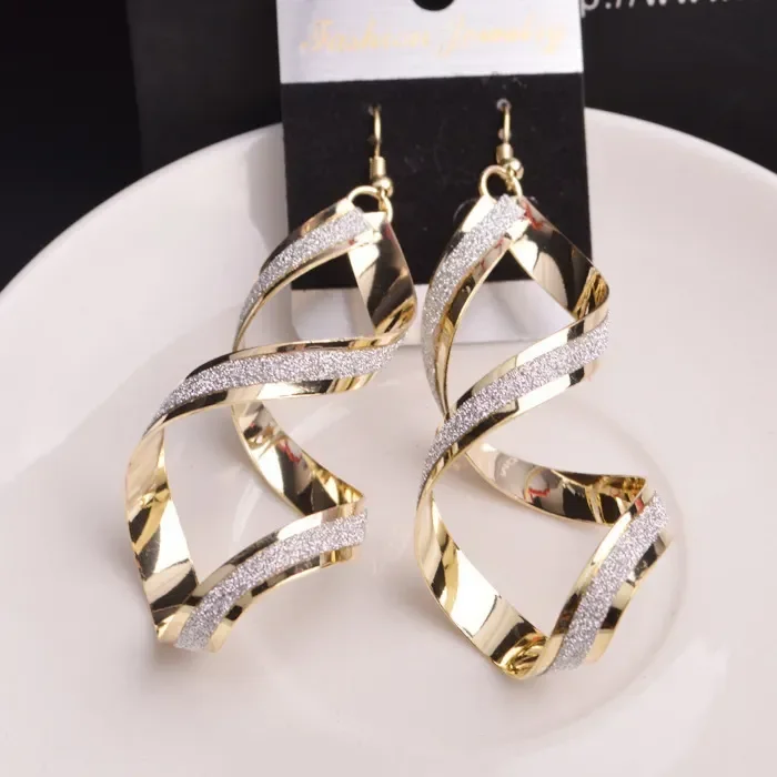 

Punk Gold Silver Color Metal Spiral Earrings For Women Long Wave Dangle Drop Earings Statement Jewelry oorbellen