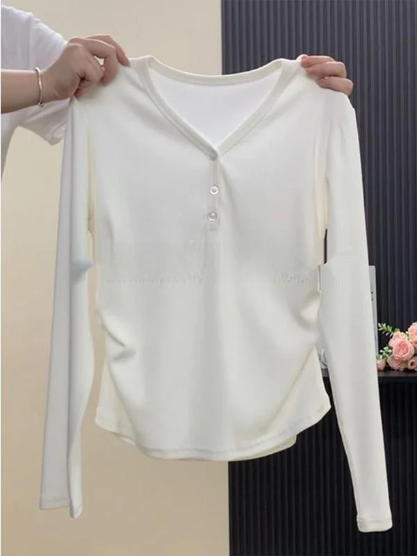 Серая футболка больших размеров с v-образным вырезом и длинными рукавами женская