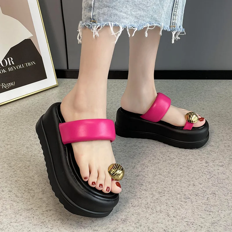 

Сланцы женские на платформе, Мягкие Шлепанцы, круглый носок, повседневная обувь в римском стиле, гавайская подошва, мягкие тапочки, лето 2023