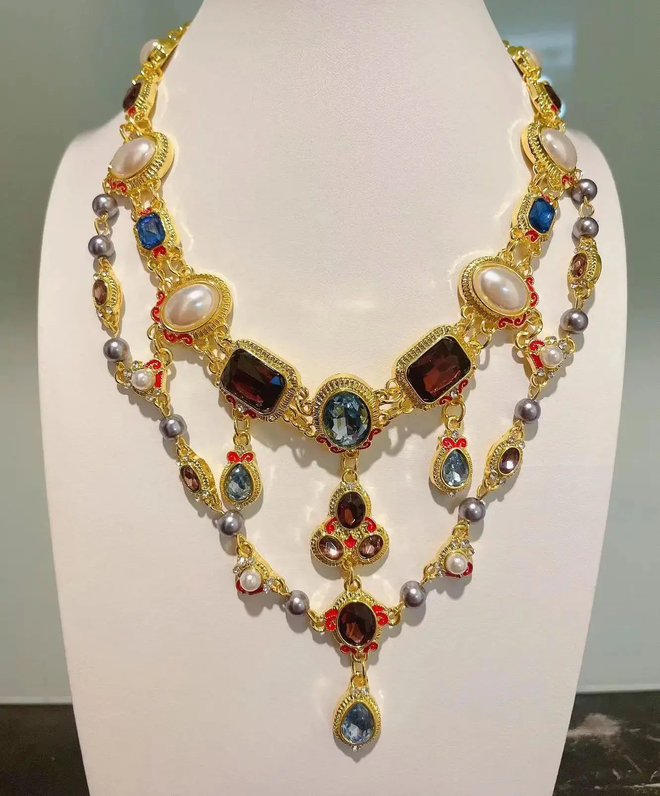 

Luxury Women Necklace Pearl crystal tassel collarbone chain colored gem necklace