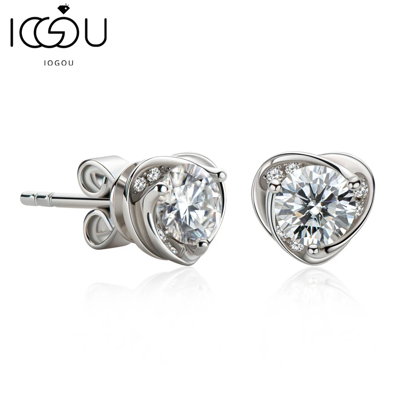 

IOGOU 925 Silver 5.0mm Round Moissanite Earring Fashion Unique Valentine's Day Heart Flower Heart studs Earring Jewelry Women