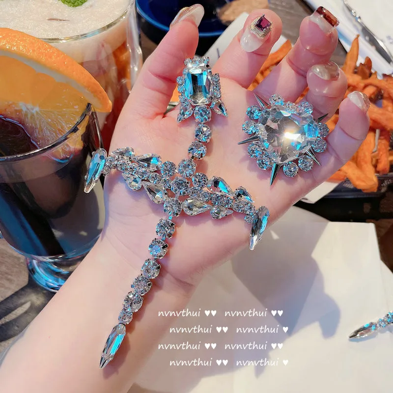 

Bright Barbie Heart Rhinestone Eardrops Designer 18K Gold Plated Multi-Cut Large Cross Love Asymmetric Earrings