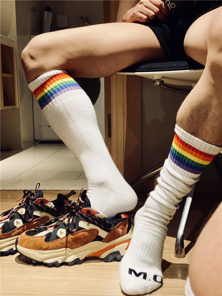 10 pair/lot Fashion Unique Design Rainbow Striped Socks Sexy Gay Top Vers Bottom Men Sports Long Tube Football Socks Comfortable