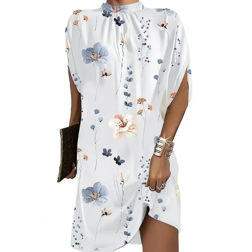 

Платье-мини женское однотонное с круглым вырезом и коротким рукавом «летучая мышь»