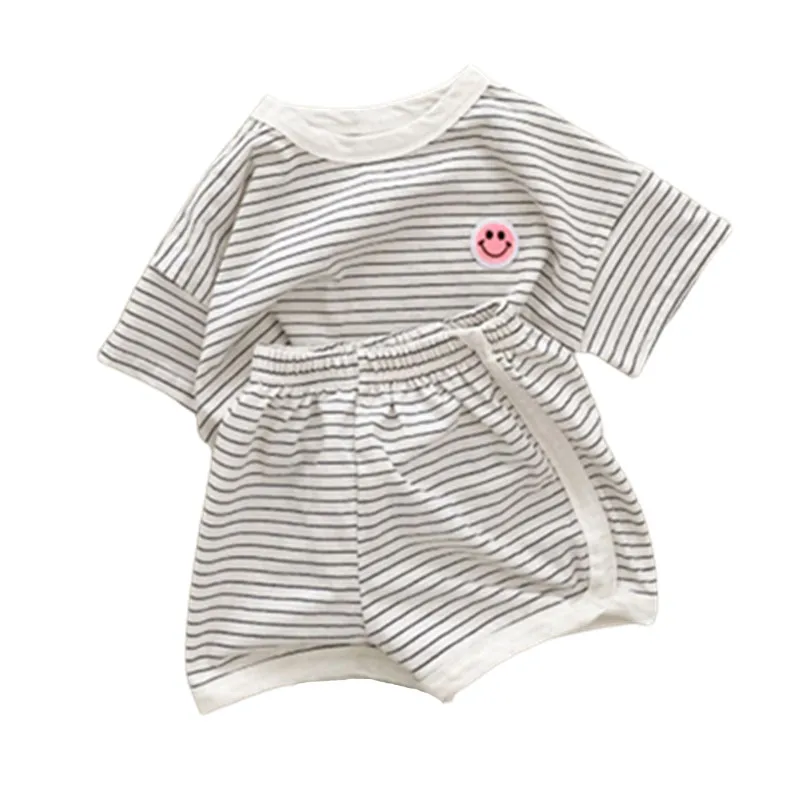 

Летний повседневный костюм для маленьких мальчиков и девочек; От 0 до 5 лет; Детский топ в полоску + шорты; 2 шт./компл.; Модная детская одежда