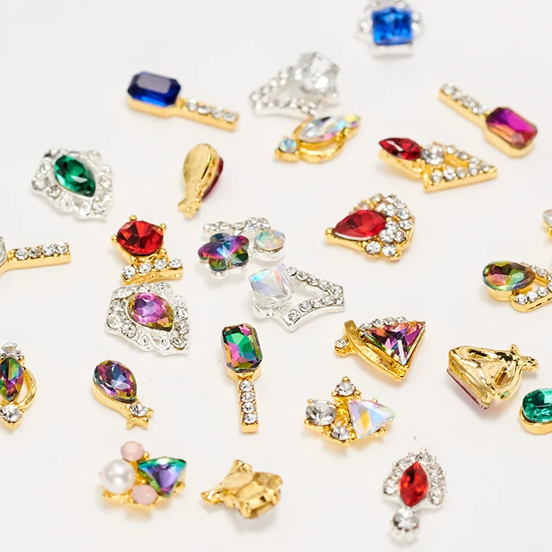 

10pcs/lot The New 3D Golden Charm Nail Decorations Glitter Alloy Jewelry Rhinestones DIY Nail Art Metal Fittings Tools