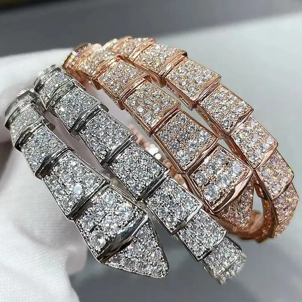 Браслет из серебра 925 пробы с бриллиантами