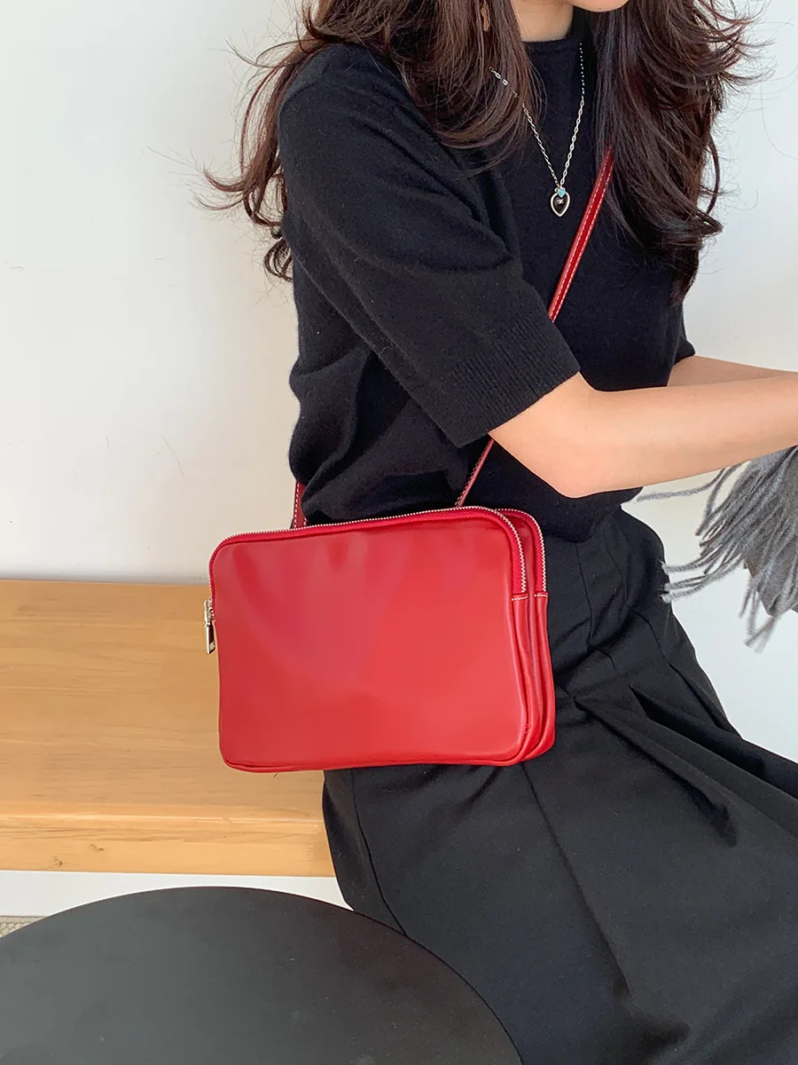 Модная однотонная сумка на плечо кожаная повседневная через для женщин