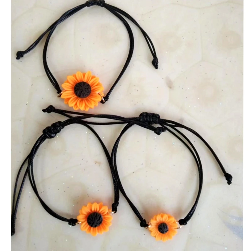 

30pcs New Sunflower Charm Bracelet for Friendship Couples Sister Volcanic Bangles Women Lucky Wish Jewelry Gifts