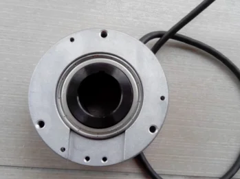 

TS5226N103(OIH100-512C/T-P2-15V) TS5226N104(OIH100-512-P2-15V) TS5246N452(OIH60-8192P10-L3-5V) New and Original