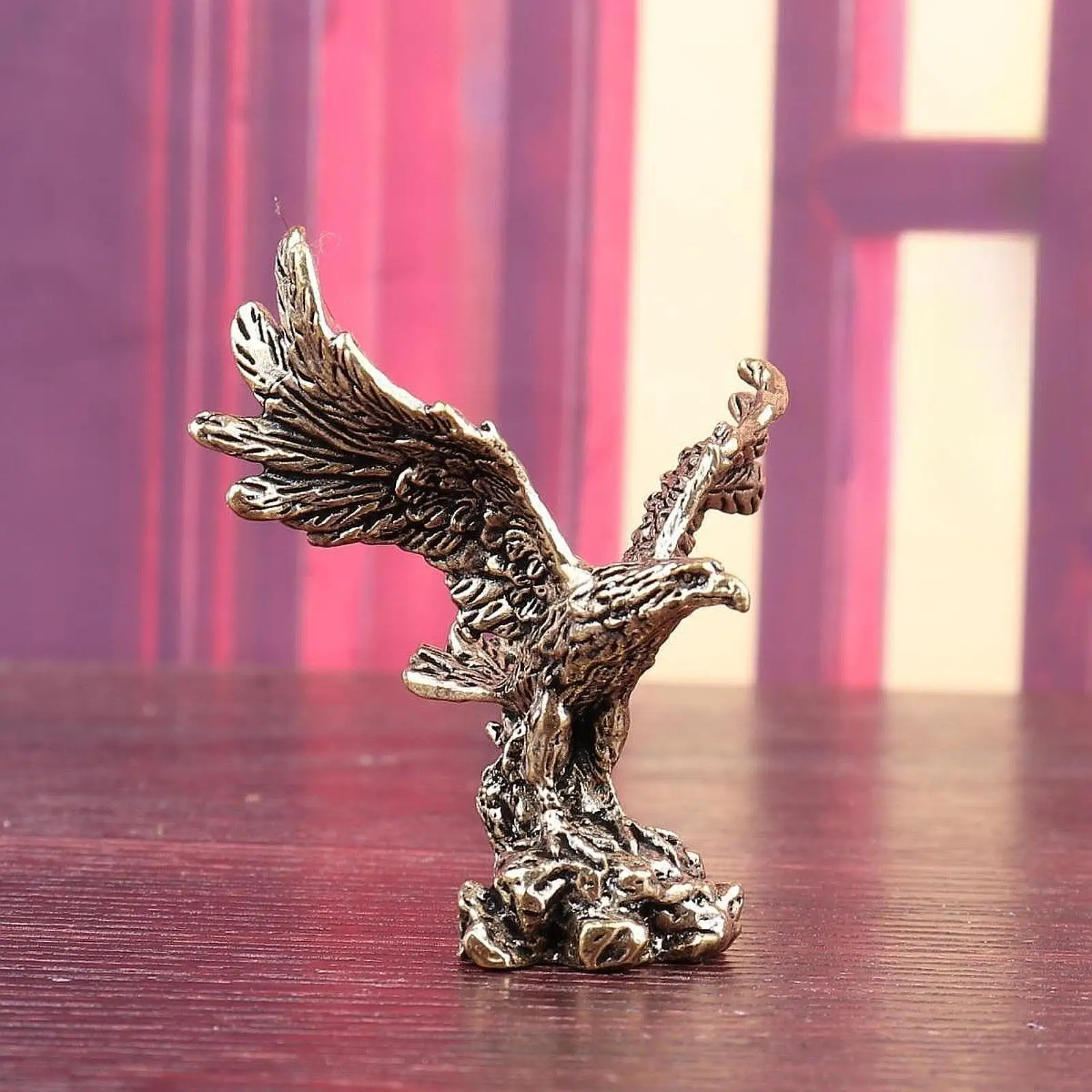 

Латунная статуэтка орла MagiDeal