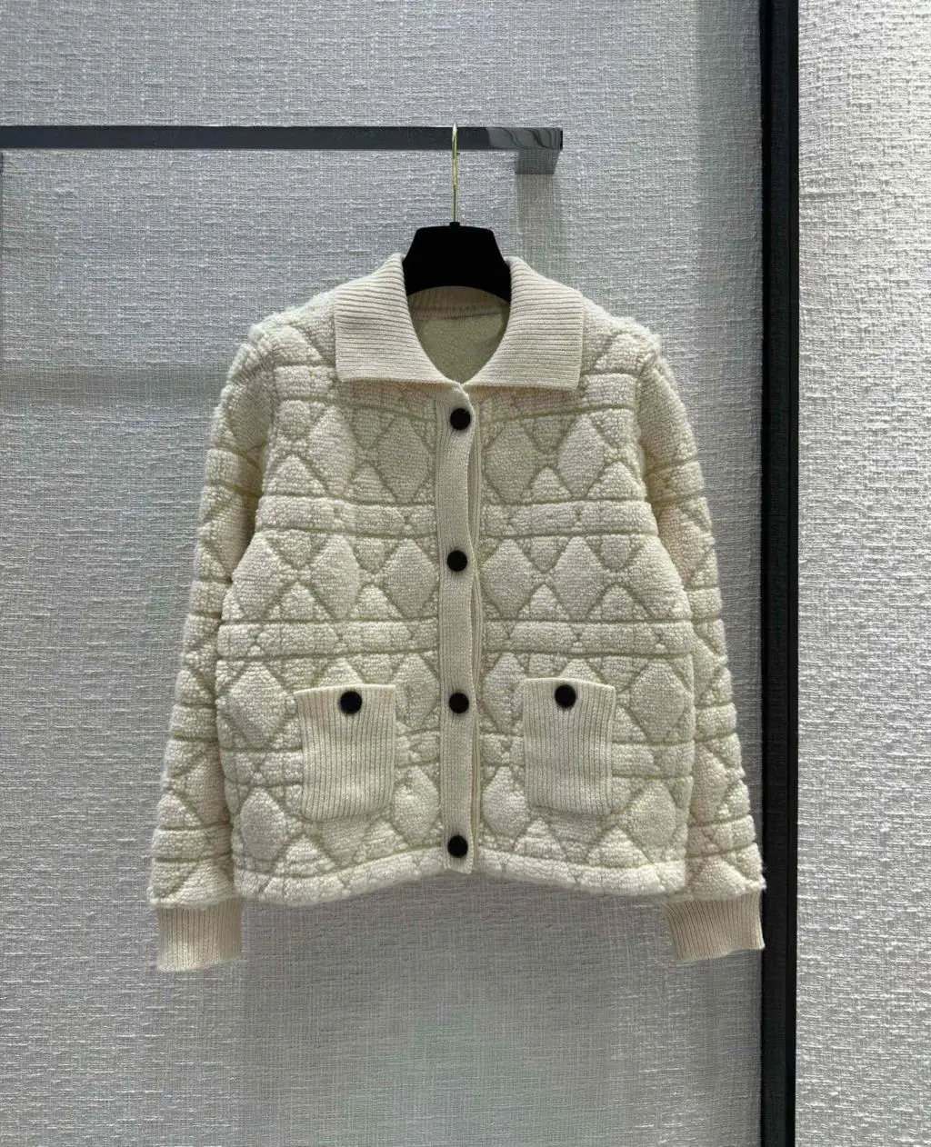 

Cashmere jacket high quality, fashion temperament, slim body, slim, soft and comfortable 2023 autumn women's new hot