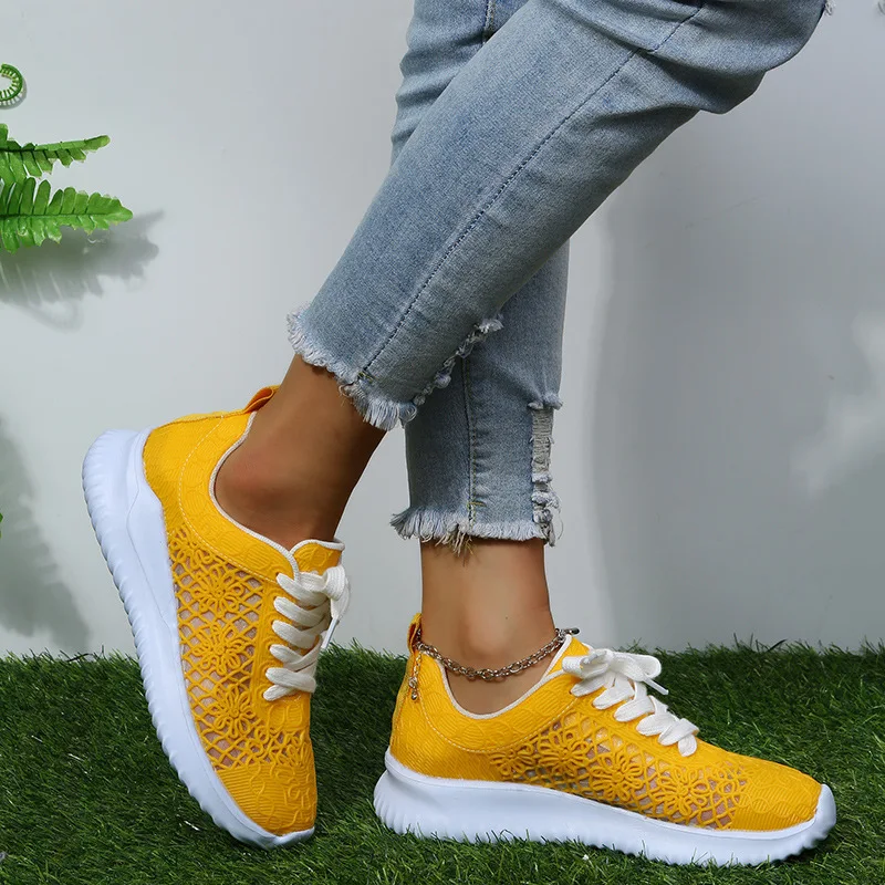 

2022 New Spring Hollow Leather Shoes Flats Women Student Sports Casual Shoes Woman Summer Breathable Cool Sneakers Loafers