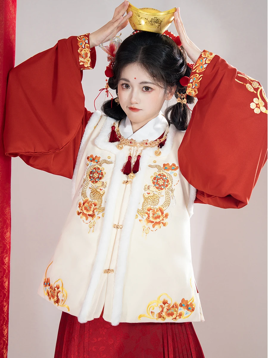 QiQiaoFang династия Мин ханьфу женская зимняя китайская Новогодняя одежда вышитая