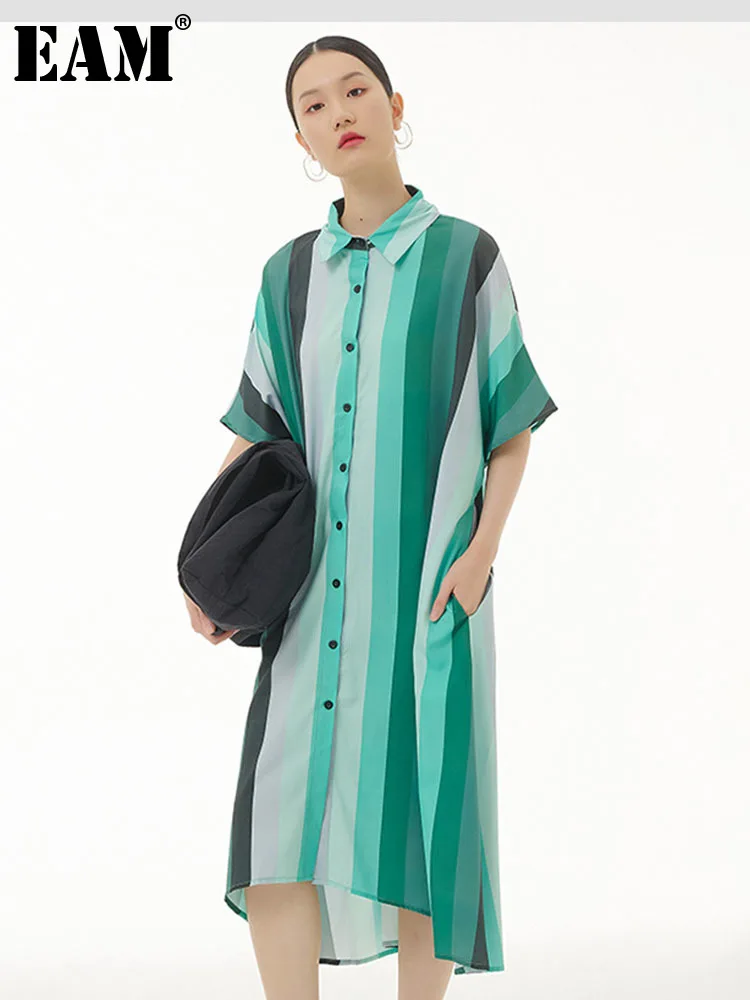 

[EAM] женское зеленое Полосатое платье-рубашка миди большого размера, новинка, с отворотом, с коротким рукавом, свободное, модное, весна-лето 2023 1DF9221