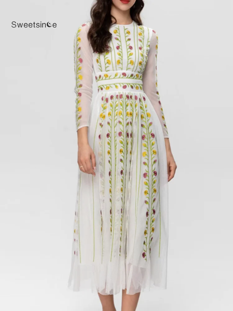 

Женское платье с круглым вырезом, длинным рукавом и вышивкой