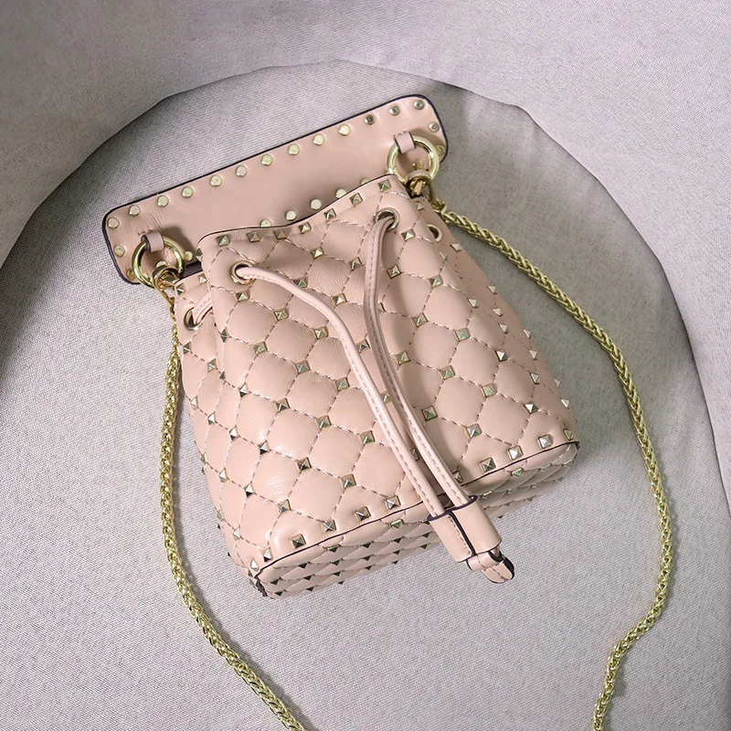 Rivets Chain Bucket Bags for Women Luxury Handbags Fashion Sheepskin Genuine Leather Crossbody Shoulder Bag Drawstring Design