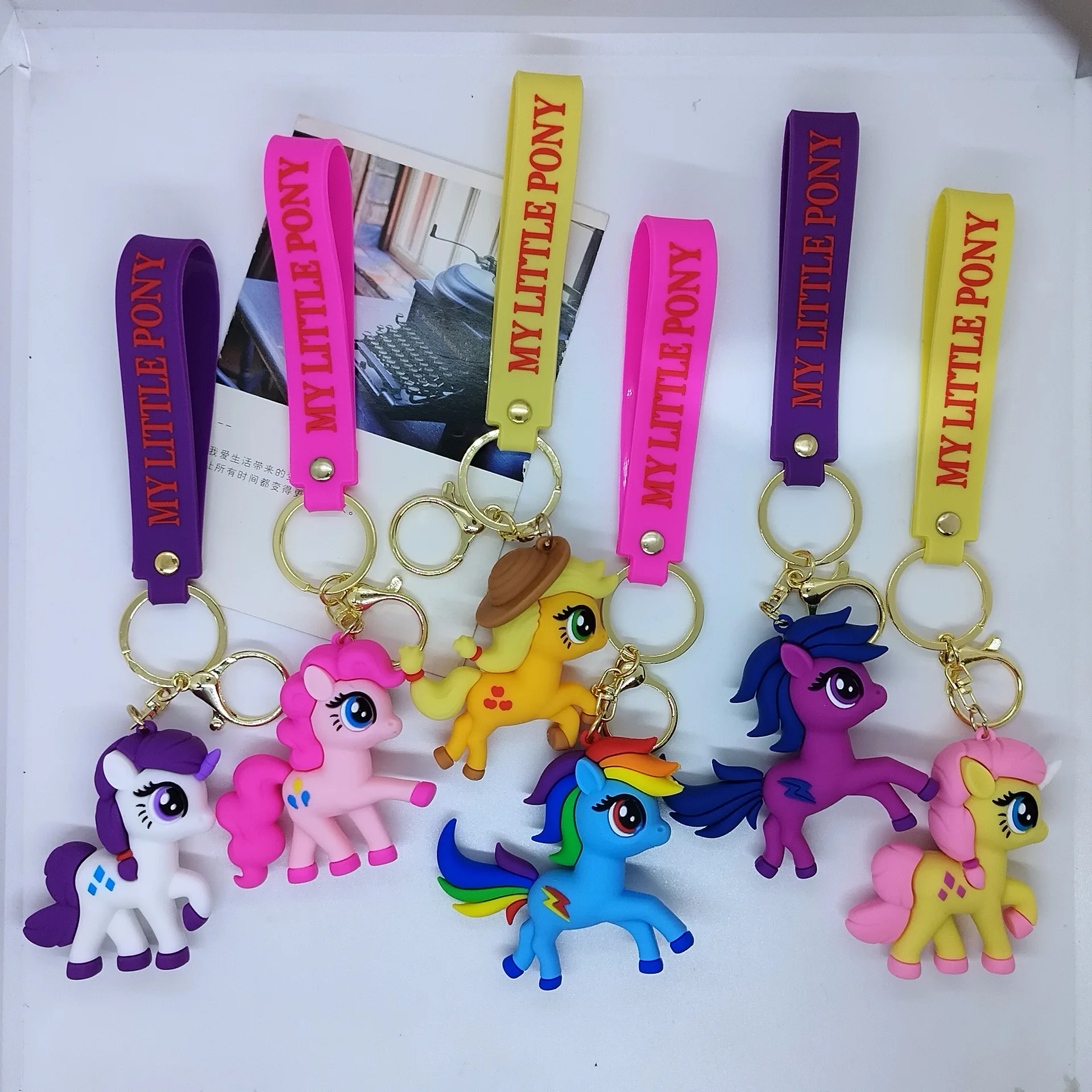 

Creative cartoon pony keychain cute color horse unicorn key chains men's and women's Car bags pendant for kids gifts keyring