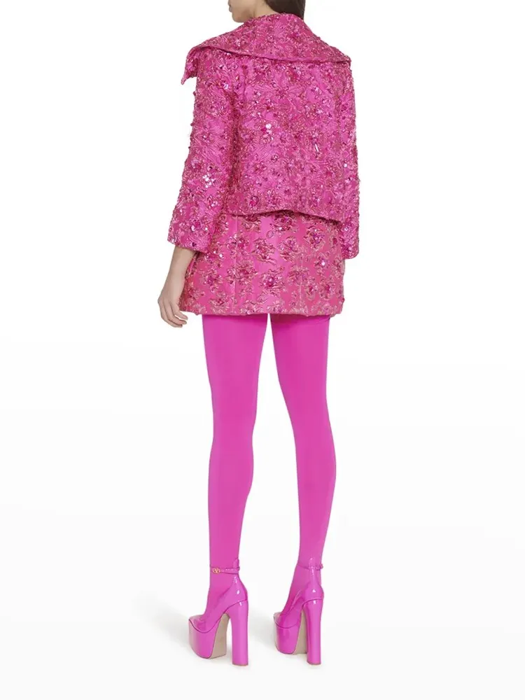 Рисунок 3 - Модный женский блейзер с отложным