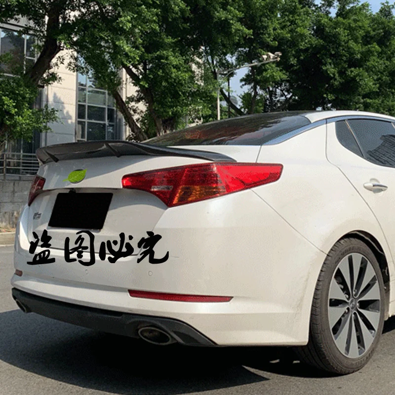 Фото Для Kia K5/спойлер Optima 2011 2012 2013 ABS/неокрашенное глянцевое черное углеродное волокно заднее крыло R-типа спойлер, аксессуары №3