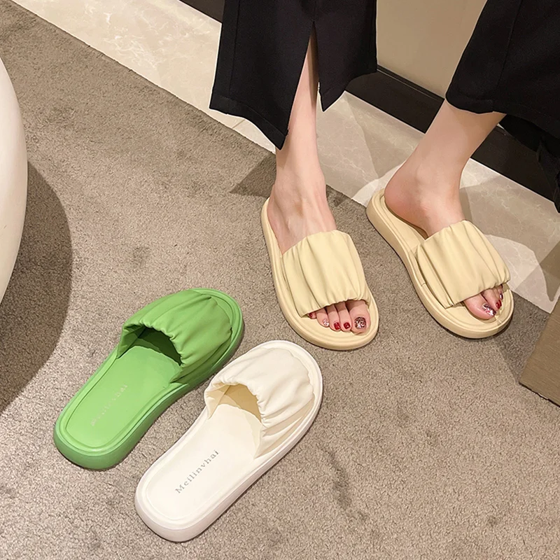 

Shoes Ladies' Slippers Low Summer Clogs Woman Pantofle Big Size Rubber Beach 2023 Flat Slides Pleated Rome PU Basic Fabric