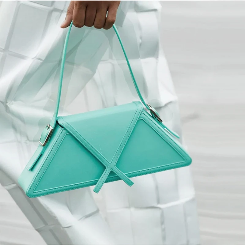 Fashion Women's Bag 2022 New Luxury French Shoulder Bag Color Contrast Trapezoid Bag Underarm Bag