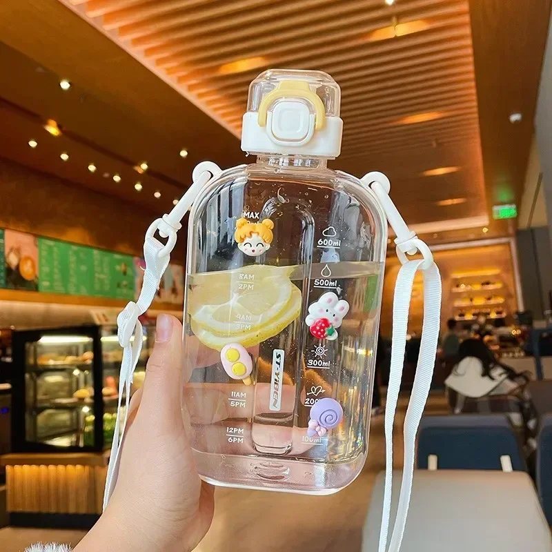 Плоская бутылка для воды 750 мл портативная спортивная с маркером времени