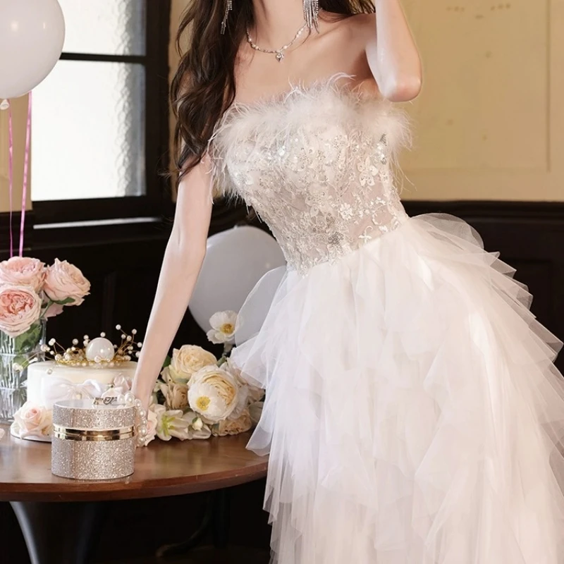 

Женское платье для выпускного вечера Ashely Alsa, белое длинное платье-трапеция с перьями, без бретелек, для свадебной вечеринки