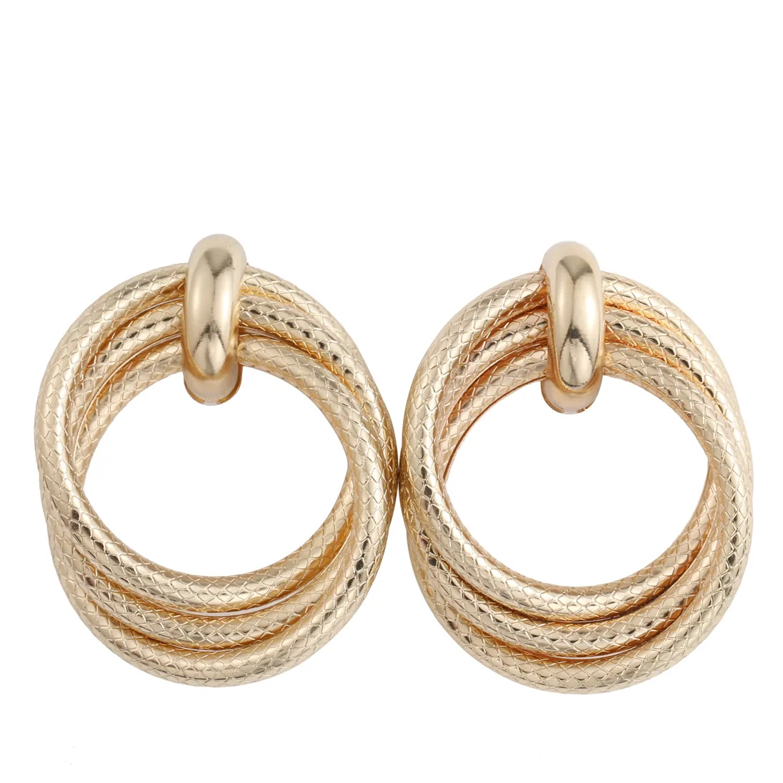 

CARTER LISA Fashion Big Metal Twisted Drop Dangle Earrings For Women Charm Spiral Whirlpool Ear Jewelry WF202207