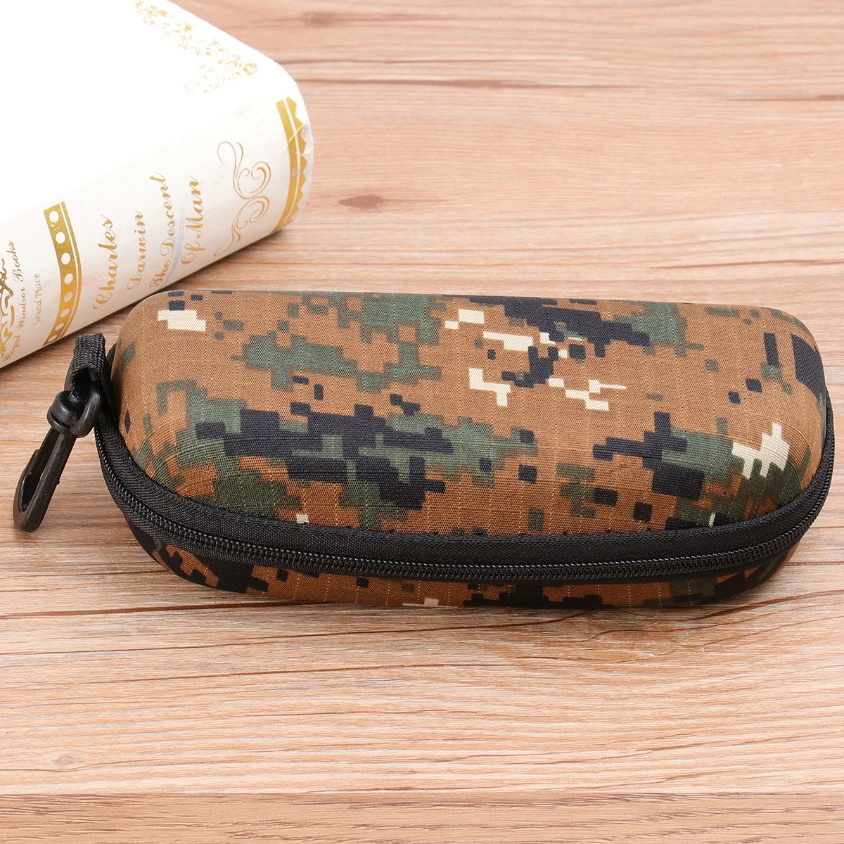 Shockproof Outdoor Sunglasses Glasses Storage Case Zipper Pouch with Hook (Camouflage)