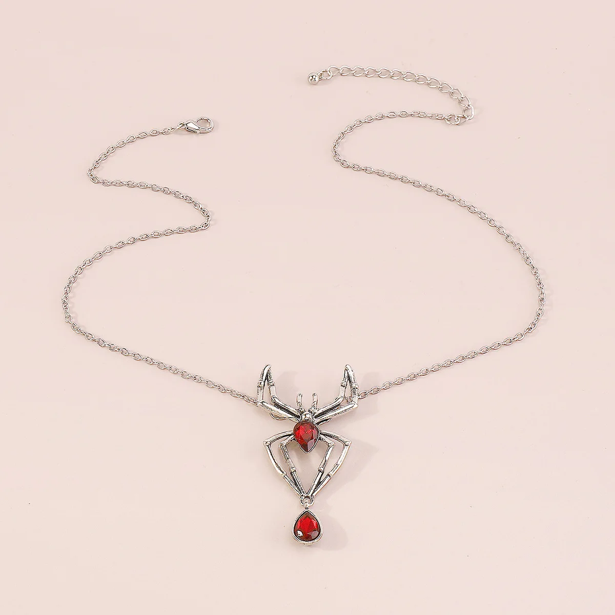 Ruby Spider Pendant Necklace for Women Vintage Gothic Punk Animal Retro Charm Choker Nightclub Halloween Party Fashion Jewelry