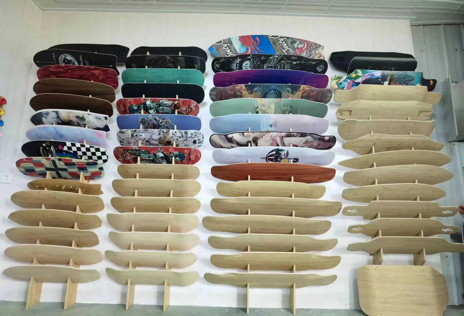 Фото Деревянный материал Профессиональный производитель OEM Custom Surf Skate Board Pro Deck Longboard №4