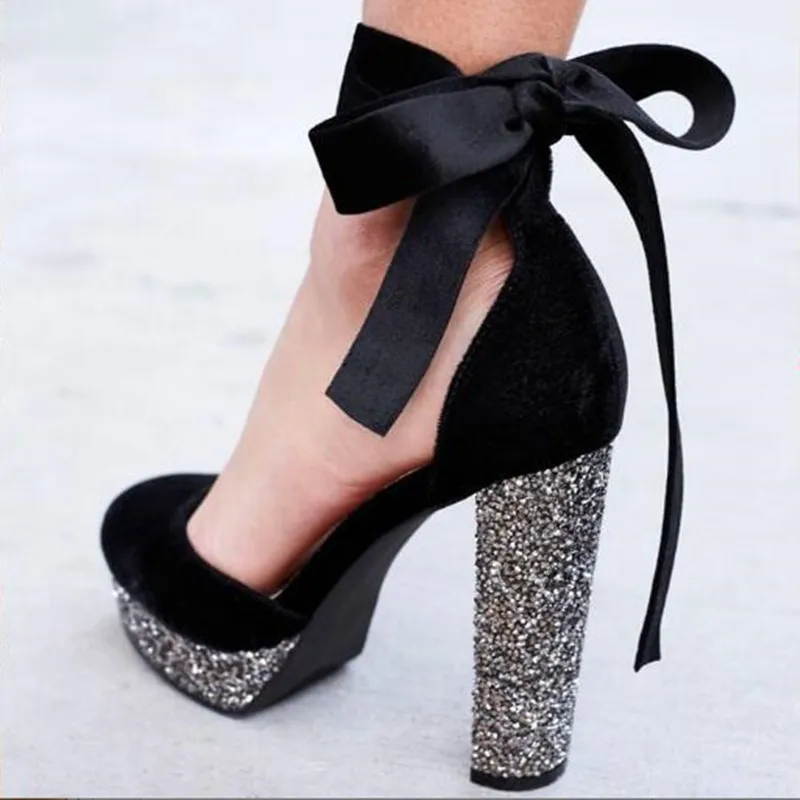 

Sexy women's shoes. About 15cm high heels. Fashion show banquet shoes. Summer women's shoes. Round toe pumps. Large size.