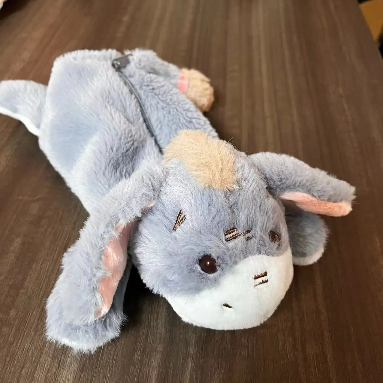 

Плюшевый пенал для канцелярии