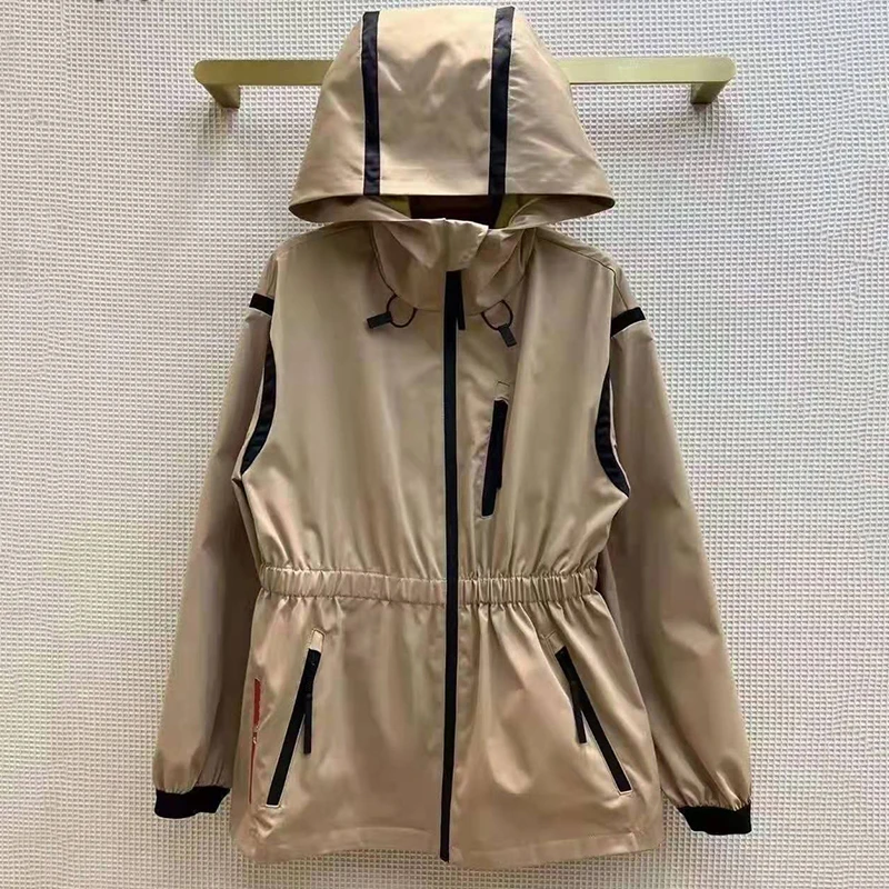 

2022 Spring Women's Solid Color Long-Sleeved Waist Slimming Zipper Hooded Sunscreen Windbreaker Travel Essential Women's Coat