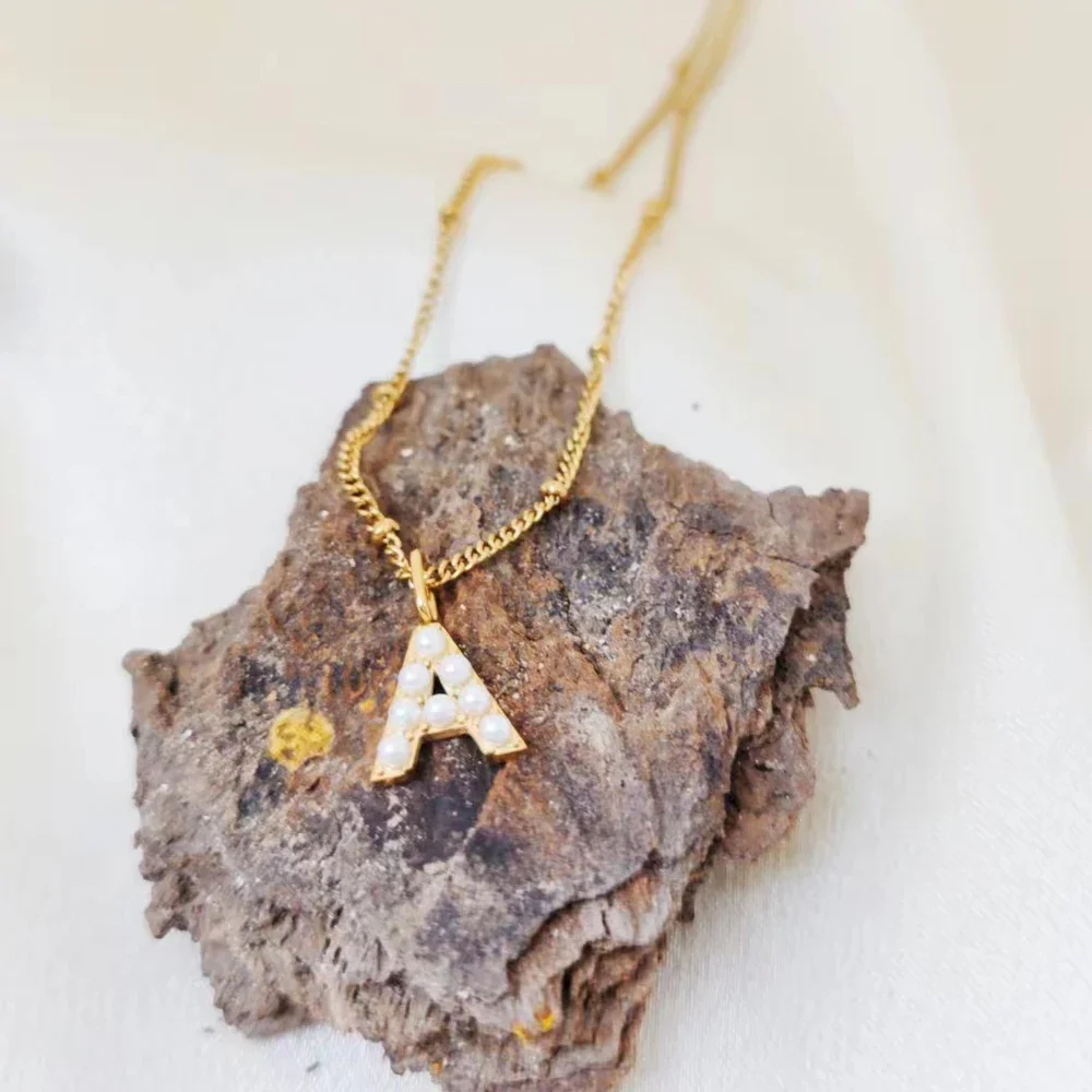 Женская цепочка из нержавеющей стали с подвеской в виде букв