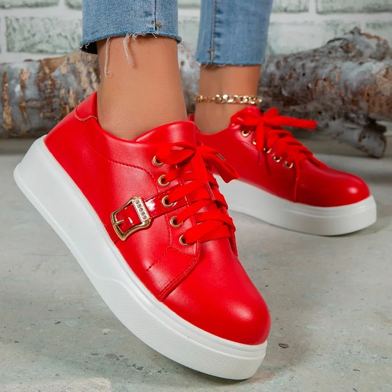 

Кроссовки баскетбольные женские с декоративной пряжкой, модная кожаная сетчатая холщовая обувь на плоской подошве, повседневные красные, осень 2023