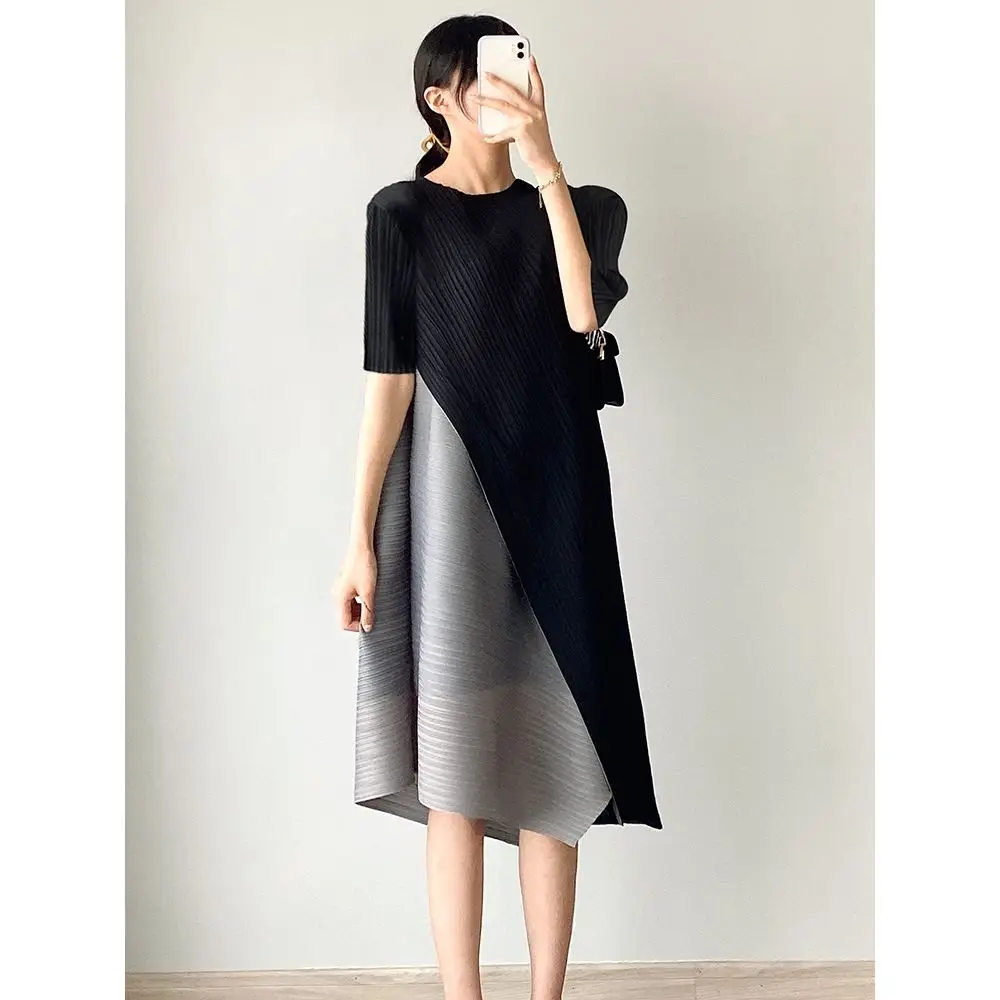 

2023 Pleated Short Sleeve Patchwork Midi Dress 2023 Spring Summer New High Fashion Women O-neck Style Clothing Vestidos V04